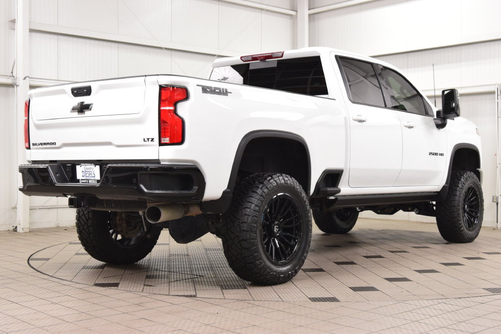 Used 2025 Chevrolet Silverado 2500 LTZ w/ Trail Boss Package AWD/4WD image 8
