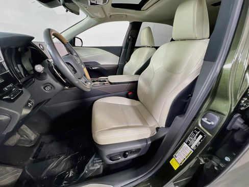 Used 2023 Lexus RX 350 Premium Plus w/ Accessory Package AWD/4WD image 20