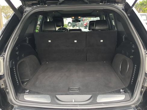 Used 2019 Jeep Grand Cherokee Limited w/ Luxury Group II image 13