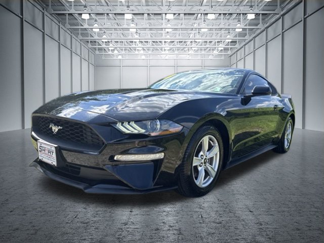 Used 2022 Ford Mustang Coupe RWD image 4