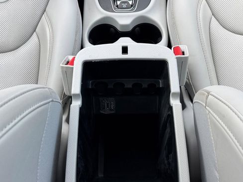 Used 2022 Jeep Cherokee Limited w/ Elite Package AWD/4WD image 21