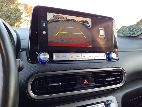 Used 2022 Hyundai Kona Limited w/ Cargo Package image 19