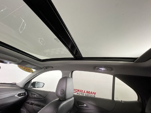 Used 2024 Chevrolet Equinox Premier AWD/4WD image 26