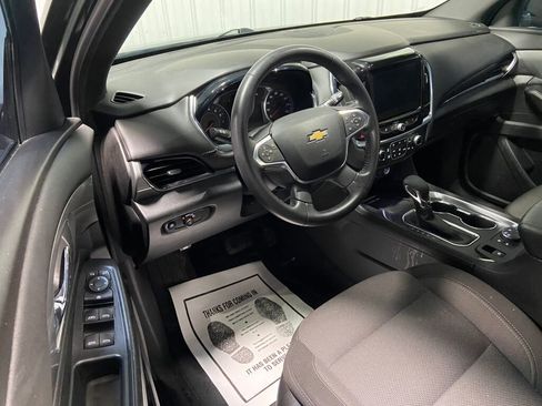 Used 2022 Chevrolet Traverse LT image 6
