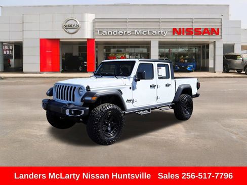 Used 2021 Jeep Gladiator Sport image 9
