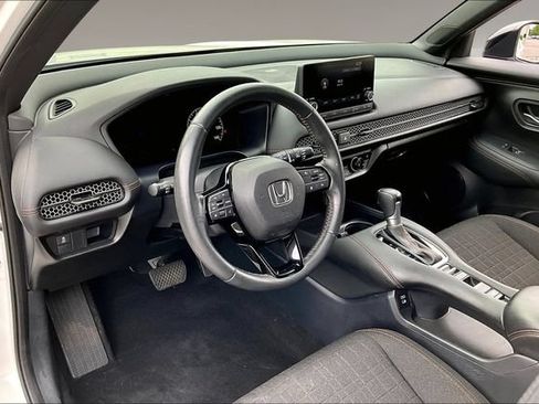Used 2024 Honda HR-V Sport image 15