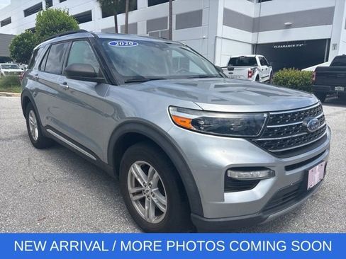 Used 2020 Ford Explorer XLT w/ Equipment Group 202A RWD image 1