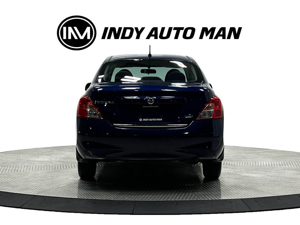 Used 2014 Nissan Versa S FWD image 5