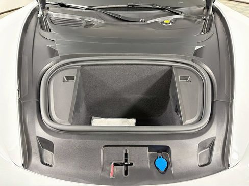 Used 2023 Porsche Taycan RWD image 32