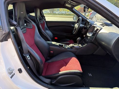 Used 2016 Nissan 370Z NISMO RWD image 25