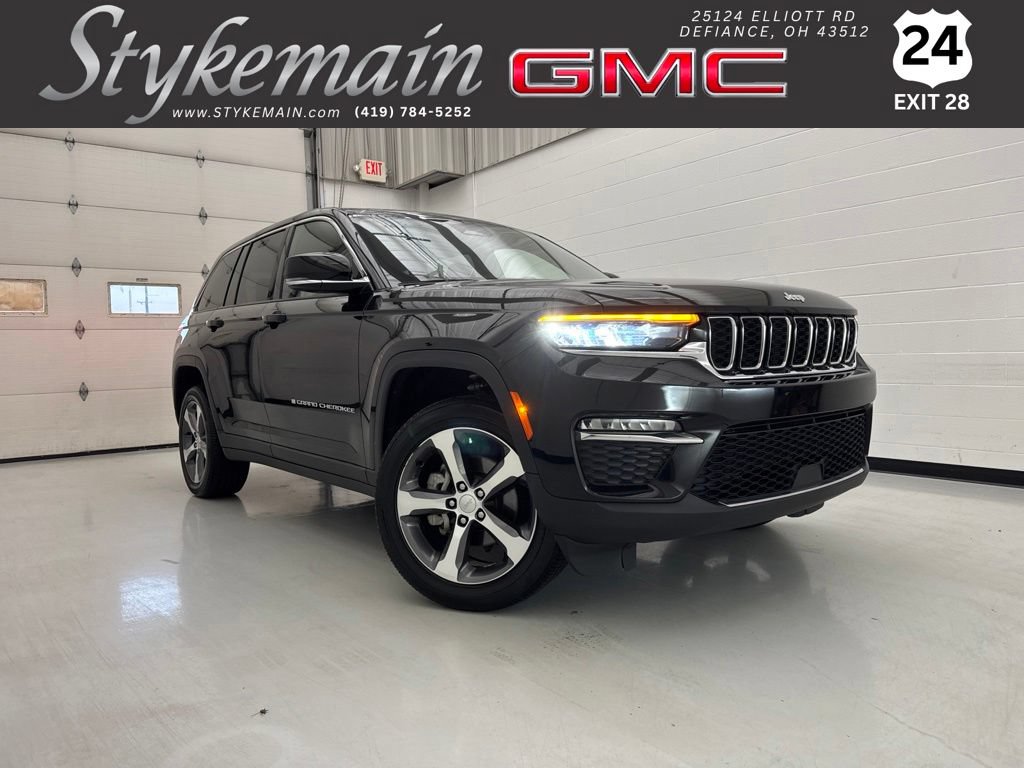 Used 2024 Jeep Grand Cherokee Limited AWD/4WD image 1