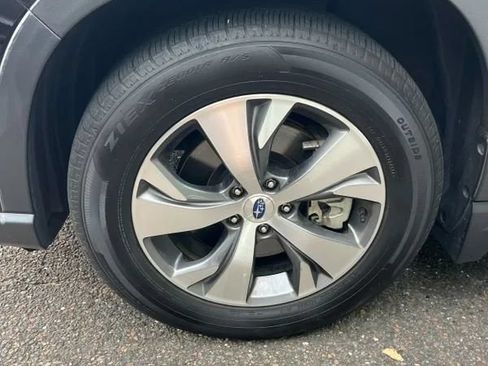 Used 2021 Subaru Ascent Premium w/ Convenience Package AWD/4WD image 16
