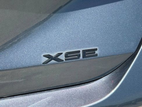 Used 2019 Toyota Avalon XSE FWD image 13