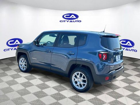 Used 2023 Jeep Renegade Latitude AWD/4WD image 8
