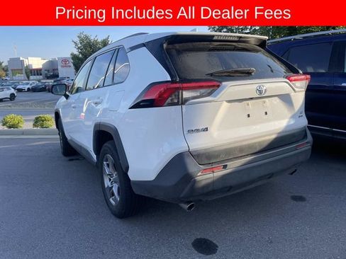 Used 2025 Toyota RAV4 LE AWD/4WD image 6