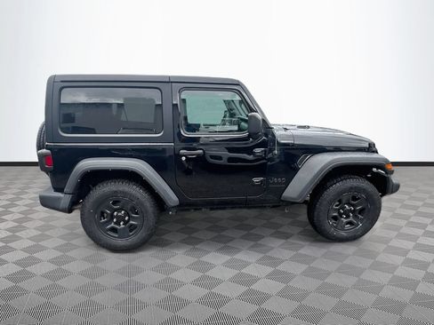 Used 2022 Jeep Wrangler Sport AWD/4WD image 5