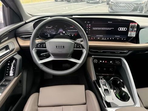 New 2025 Audi Q5 Premium Plus image 22