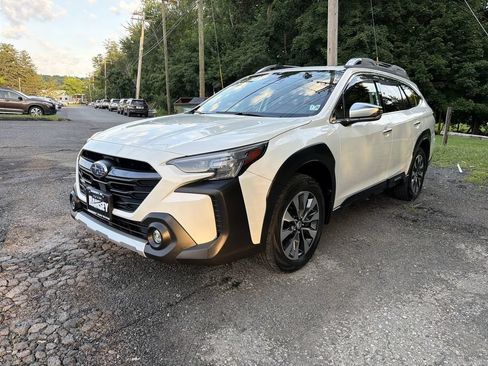 Certified 2023 Subaru Outback Touring XT AWD/4WD image 4