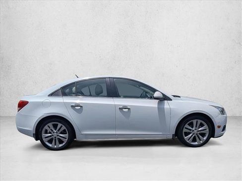 Used 2014 Chevrolet Cruze LTZ w/ Enhanced Safety Package FWD image 4