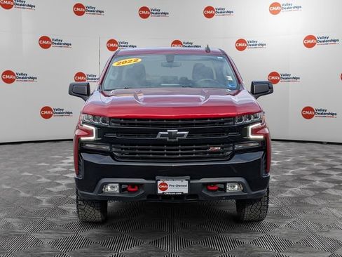 Used 2022 Chevrolet Silverado 1500 LT Trail Boss w/ LPO, Dark Essentials Package AWD/4WD image 2