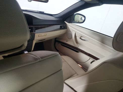 Used 2013 BMW 328i Convertible RWD image 12