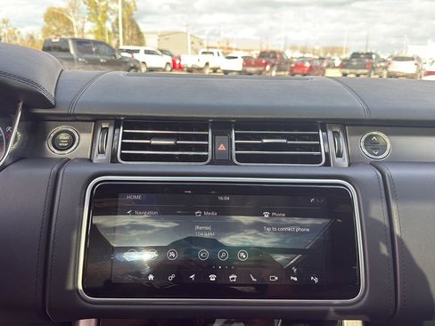 Used 2021 Land Rover Range Rover SV Autobiography Dynamic image 16