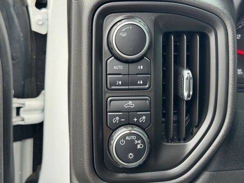 Used 2022 Chevrolet Silverado 1500 Custom Trail Boss image 16