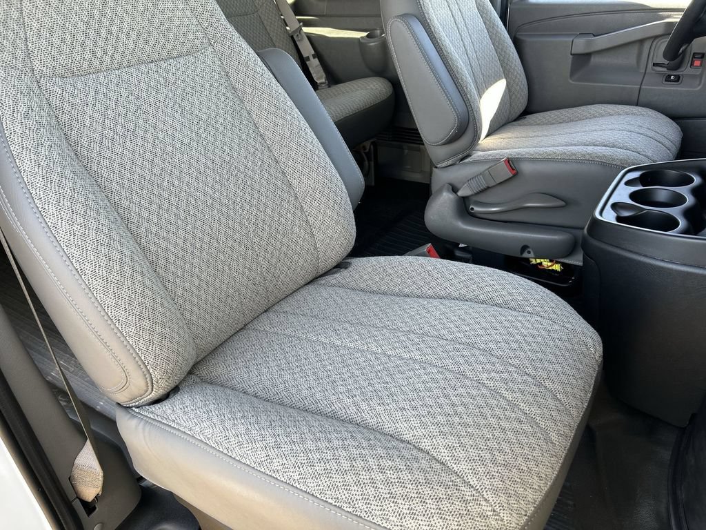 New 2025 GMC Savana 3500 LS RWD image 26