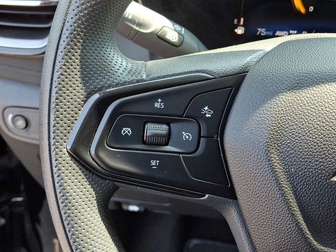 Used 2025 Chevrolet TrailBlazer LT AWD/4WD image 19