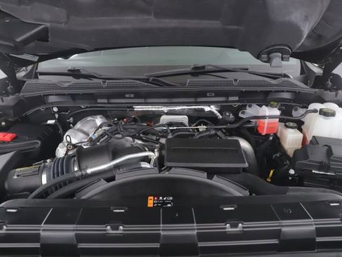 Used 2025 GMC Sierra 2500 AT4X image 15