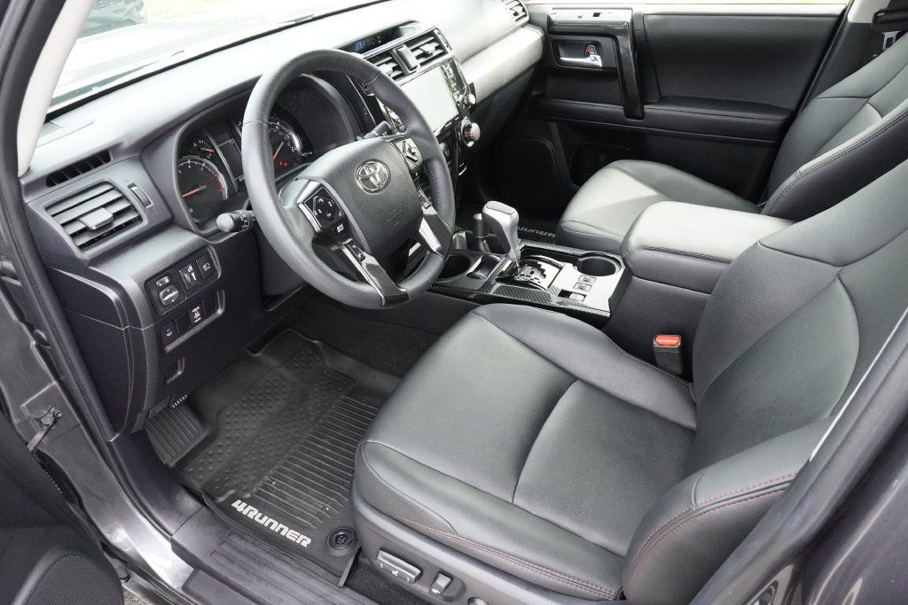 Used 2021 Toyota 4Runner TRD Off-Road Premium w/ Moonroof Package AWD/4WD image 18