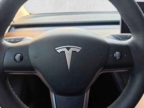 Used 2024 Tesla Model Y Performance AWD/4WD image 20