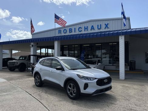 Used 2025 Ford Escape ST-Line FWD image 1