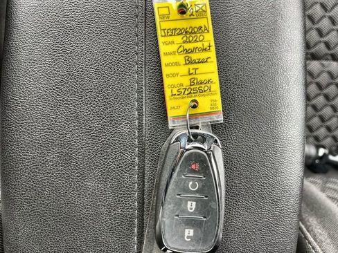 Used 2020 Chevrolet Blazer LT image 34
