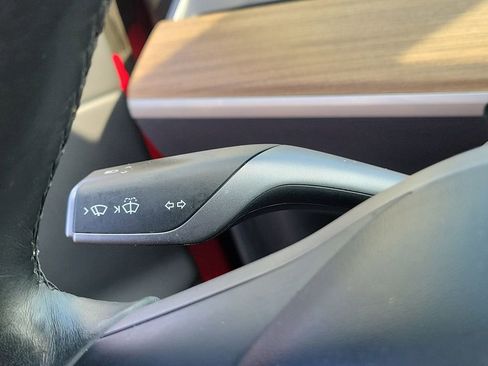 Used 2018 Tesla Model 3 Long Range image 28