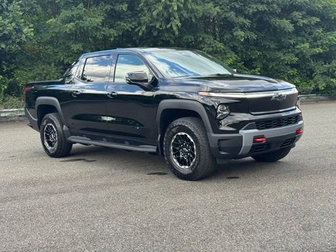 New 2026 Chevrolet Silverado EV Trail Boss w/ Premium Package AWD/4WD image 9
