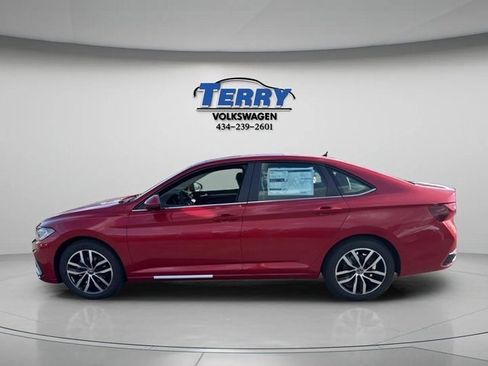 New 2026 Volkswagen Jetta SE image 2