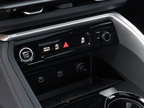 Certified 2025 Audi Q5 Premium Plus w/ Premium Plus image 14