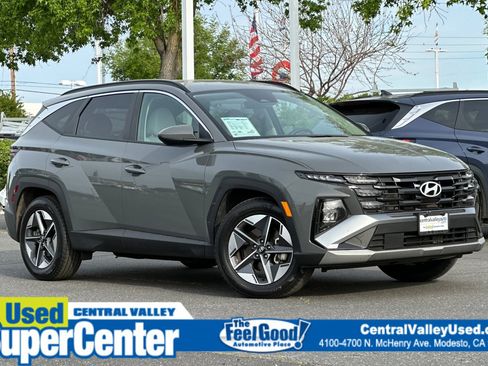Used 2025 Hyundai Tucson SEL FWD image 1