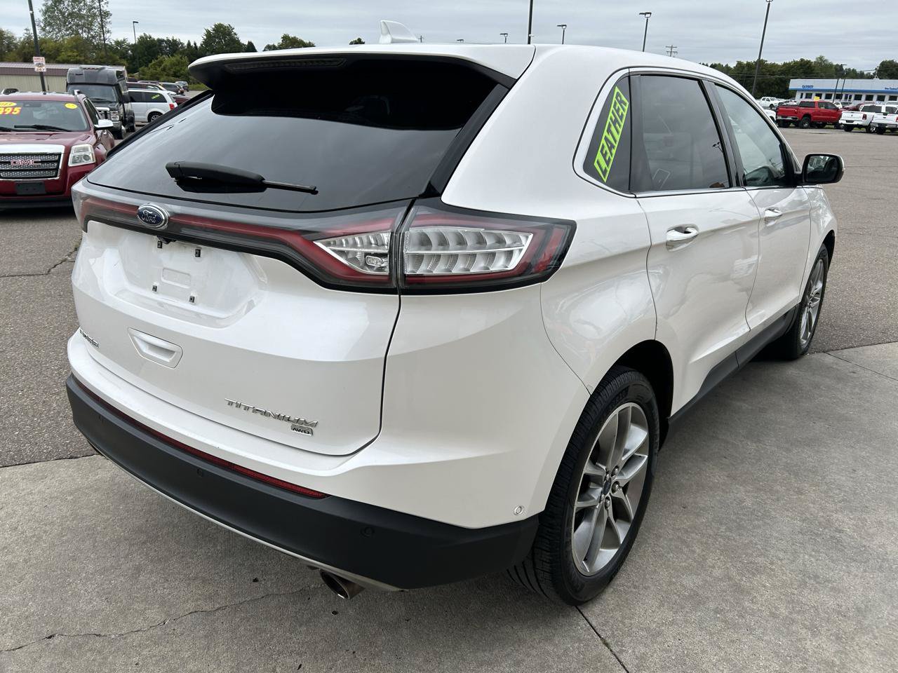 Used 2018 Ford Edge Titanium w/ Equipment Group 302A AWD/4WD image 5