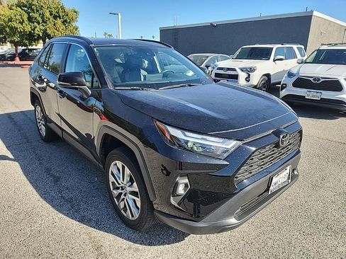 Used 2024 Toyota RAV4 XLE Premium FWD image 7
