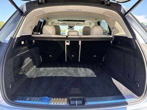 Certified 2022 Mercedes-Benz GLE 450 4MATIC w/ Premium Package image 8