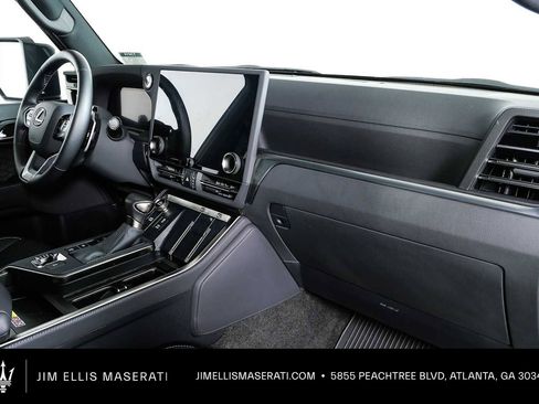 Used 2025 Lexus GX 550 w/ Accessory Package (2T) AWD/4WD image 23