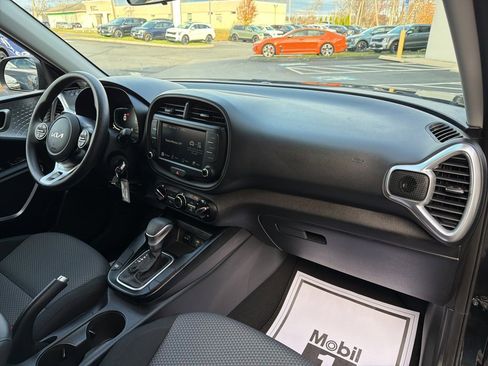 Certified 2024 Kia Soul LX w/ Option Group 015 image 15