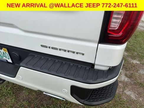 Used 2024 GMC Sierra 1500 Denali w/ Technology Package AWD/4WD image 12