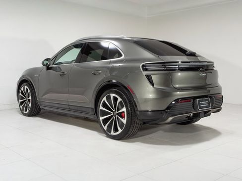 Certified 2024 Porsche Macan Turbo Electric image 3