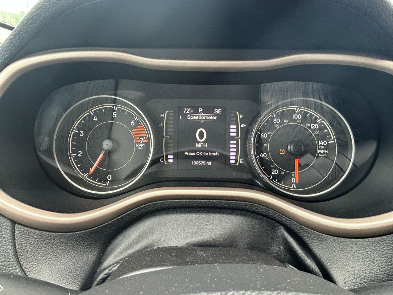 Used 2018 Jeep Cherokee Latitude FWD image 21