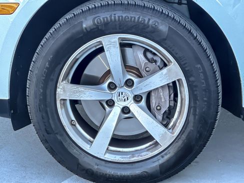 Used 2021 Porsche Macan image 26