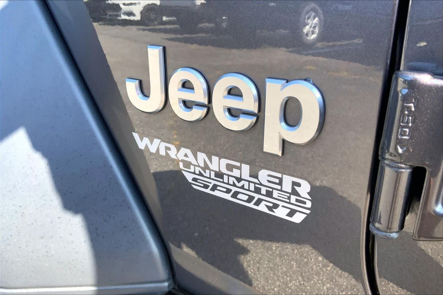 Used 2018 Jeep Wrangler Unlimited Sport S AWD/4WD image 30