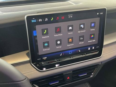 New 2026 Volkswagen Tiguan SE R-Line image 23